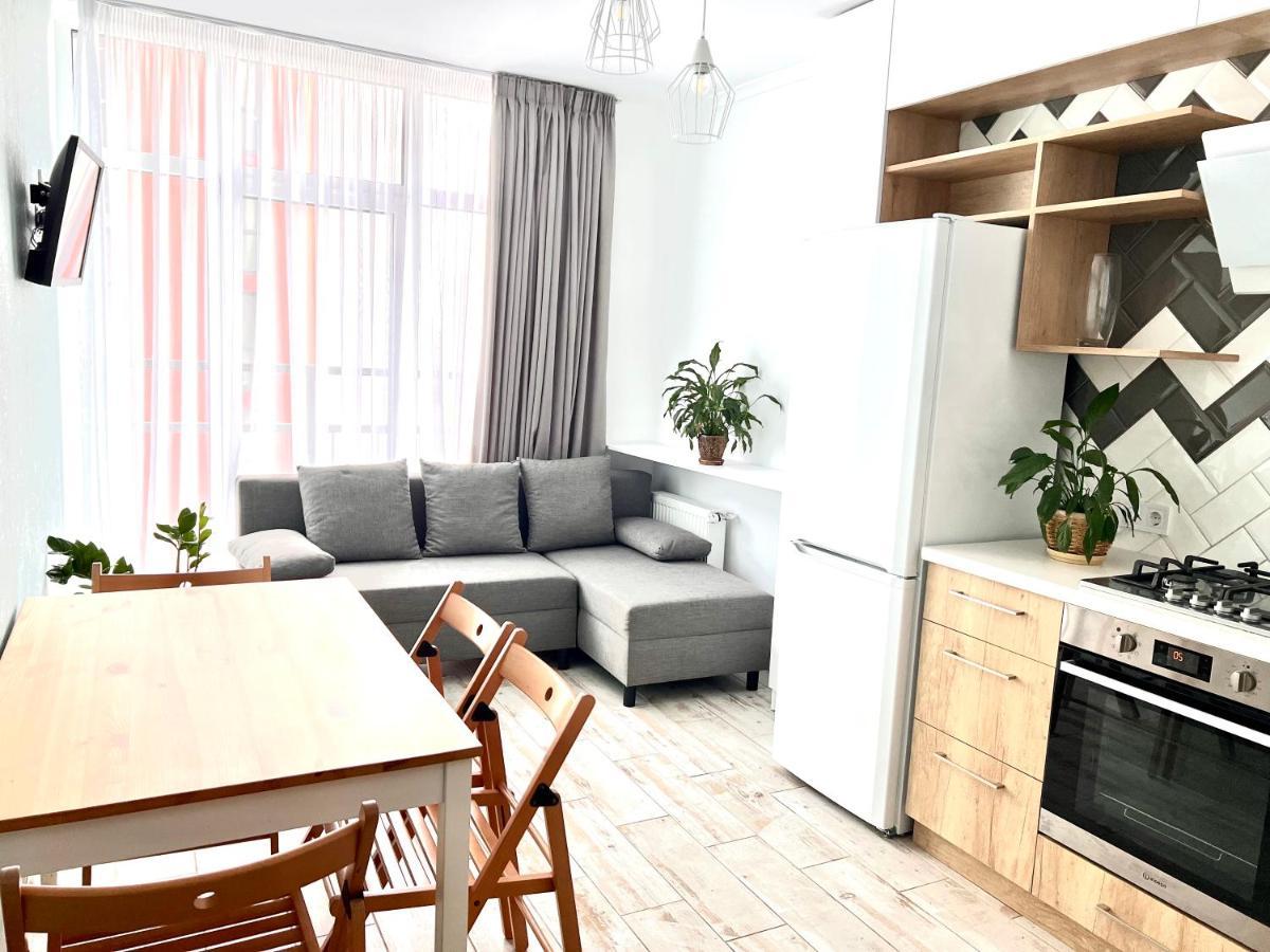 Osapart Cozy Apartment In A Complex Semycvit Lviv Dış mekan fotoğraf